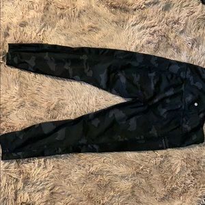 Yogalicious camo leggings